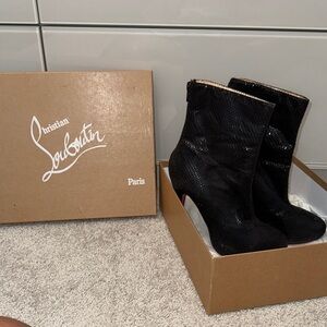 Authentic Christian Louboutin Black Snakeskin Heeled Platform Booties